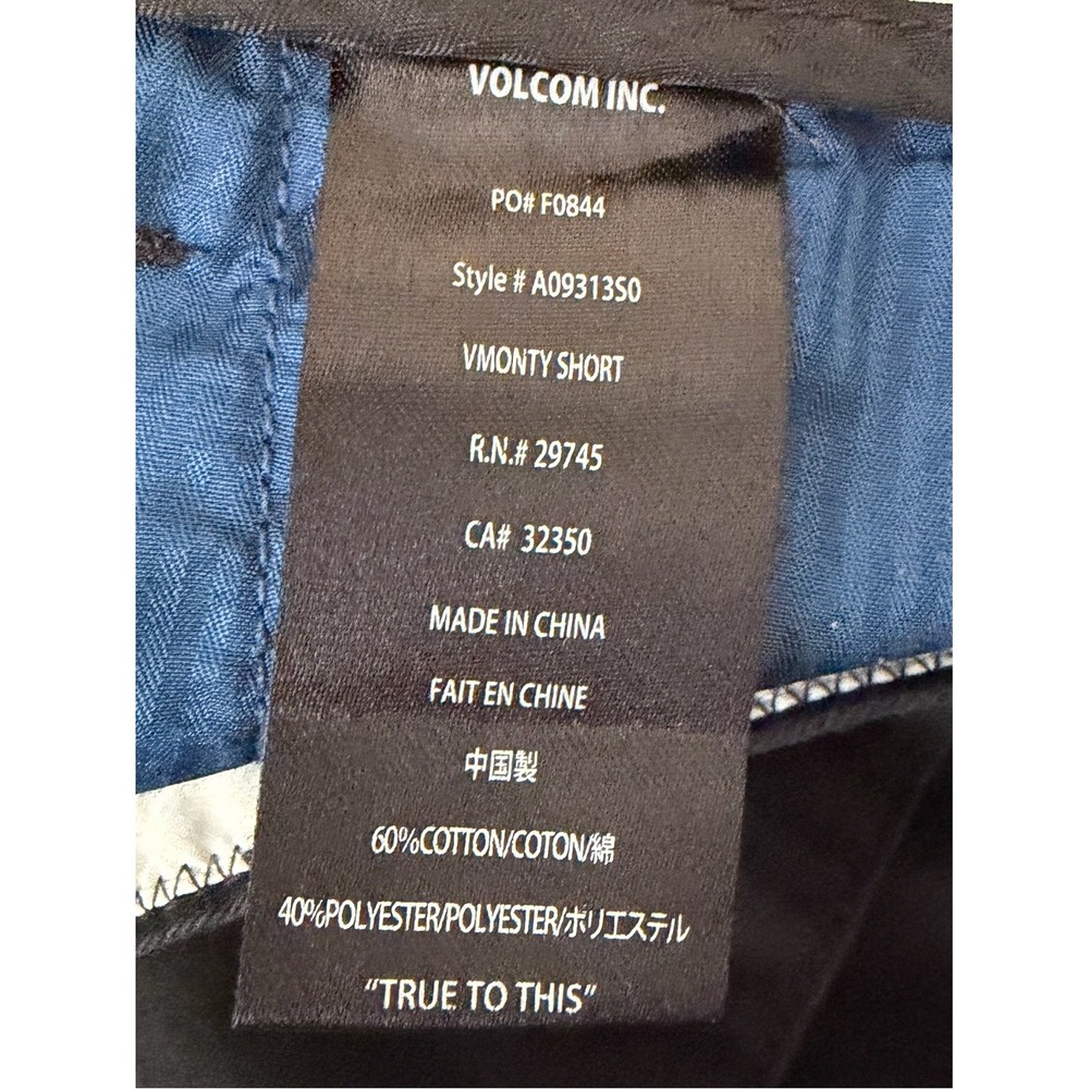 Volcom Black Shorts Size 36 - Picture 4 of 7